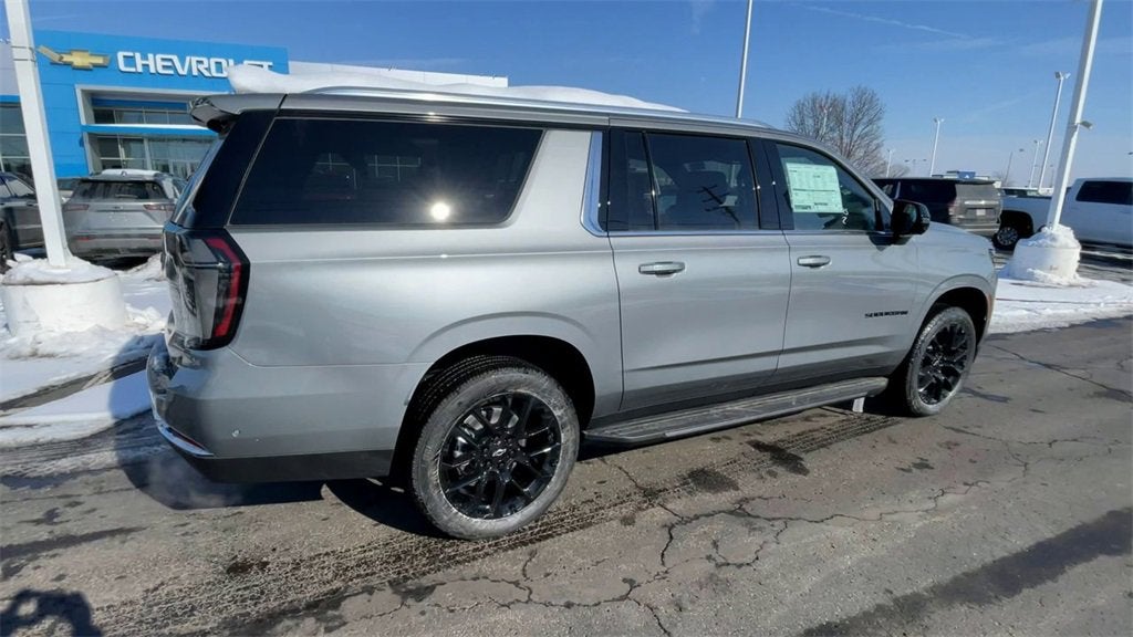 2026 Chevrolet Suburban LT