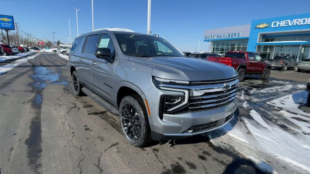 2026 Chevrolet Suburban LT