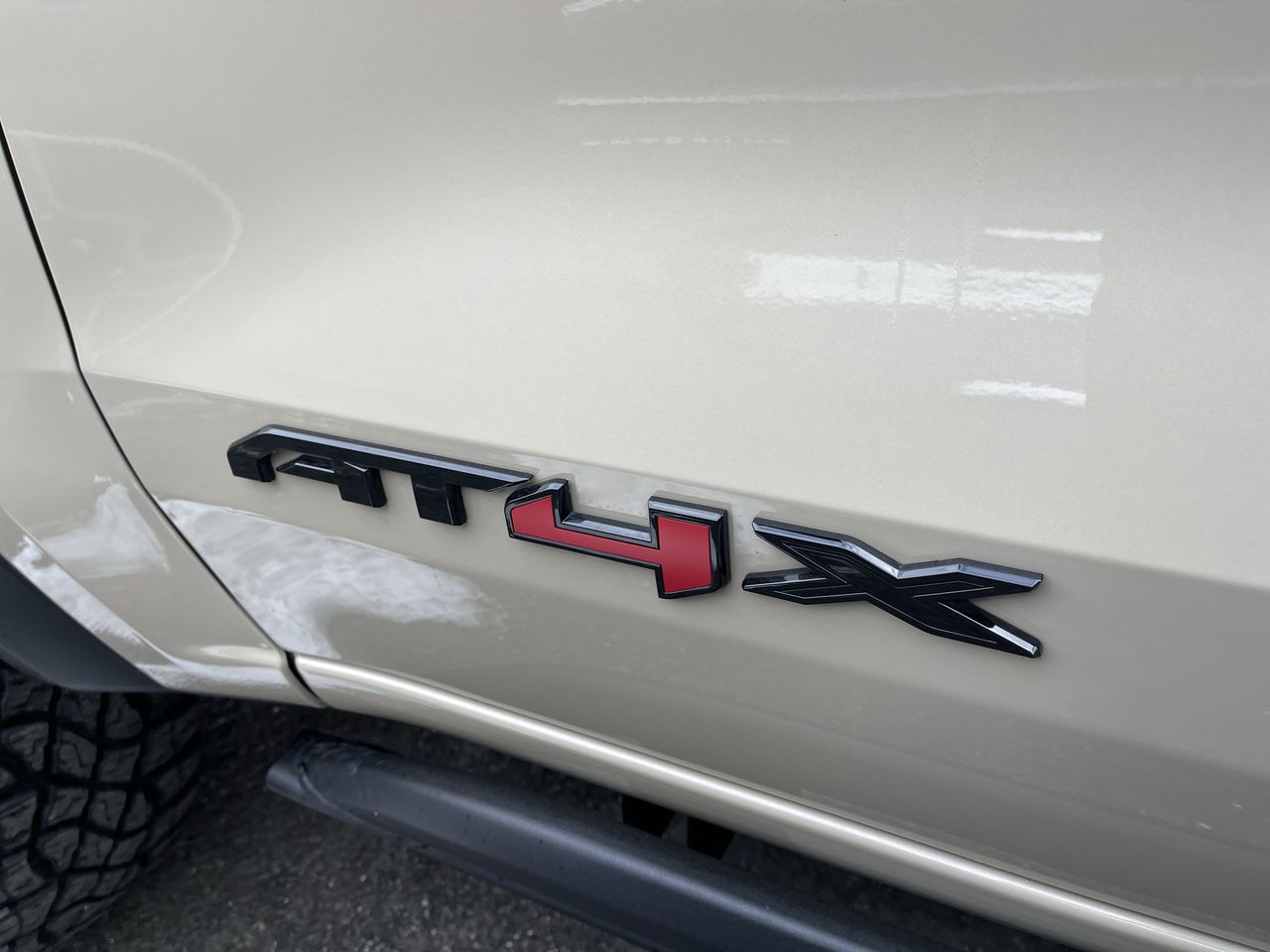 2024 GMC Canyon AT4X