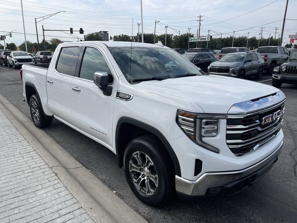 2025 GMC Sierra 1500 SLT