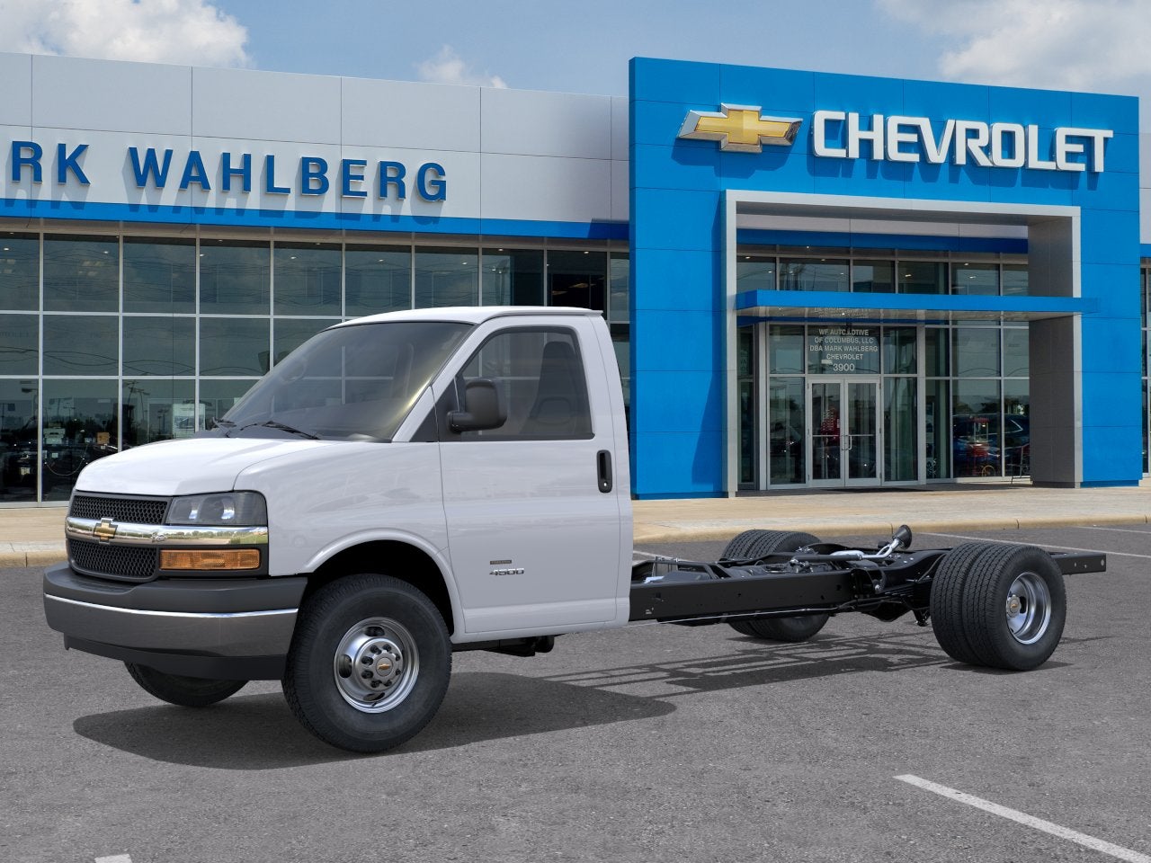 2026 Chevrolet Express Cutaway 3500 1WT