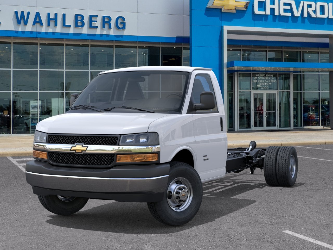 2026 Chevrolet Express Cutaway 3500 1WT