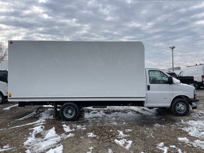 2025 Chevrolet Express Cutaway 3500 1WT