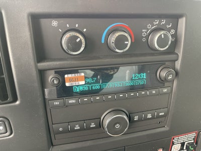 2025 Chevrolet Express Cutaway 3500 1WT