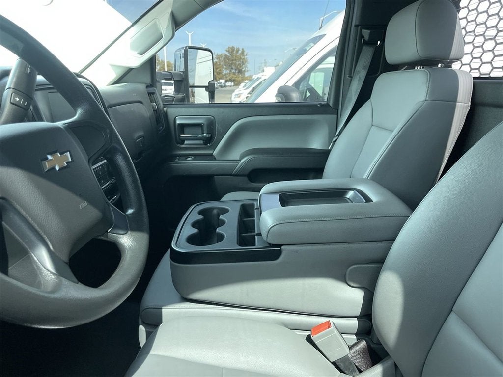 2020 Chevrolet Silverado 5500 HD Work Truck