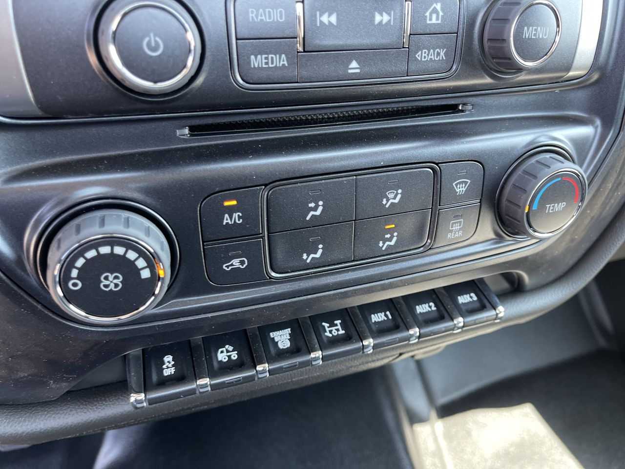 2024 Chevrolet Silverado 5500 HD Work Truck