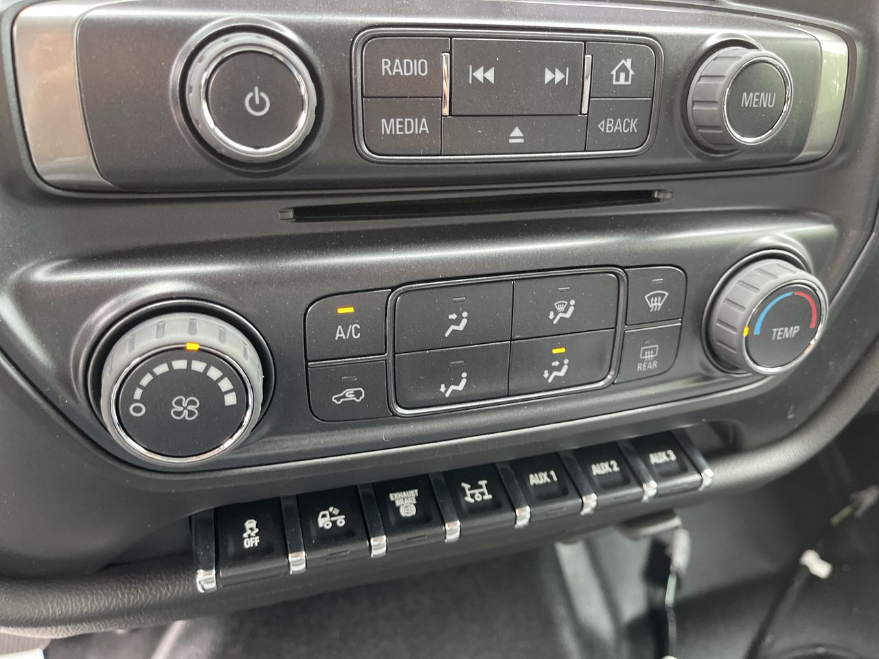 2024 Chevrolet Silverado 5500 HD Work Truck