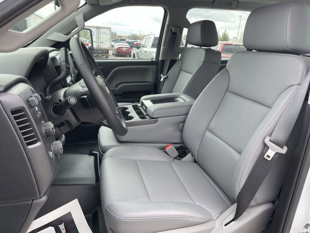 2024 Chevrolet Silverado 5500 HD Work Truck