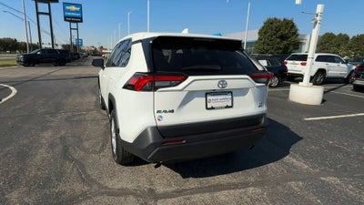 2025 Toyota RAV4 LE