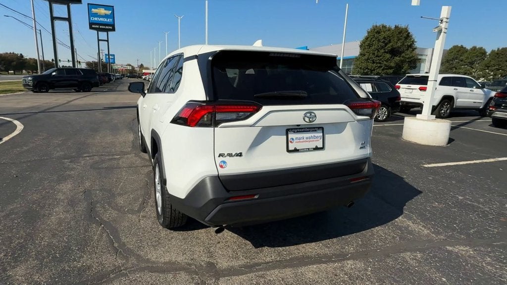 2025 Toyota RAV4 LE