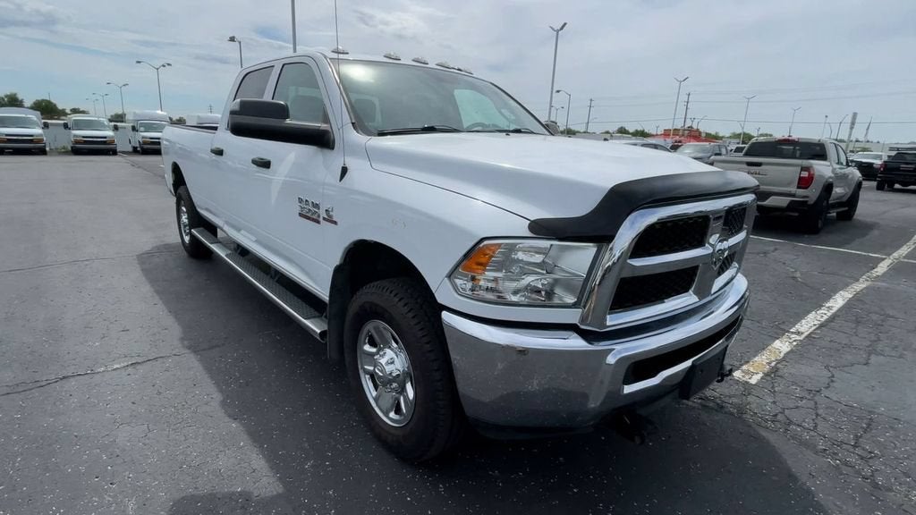 2018 RAM 3500 Tradesman Crew Cab 4x4 8' Box