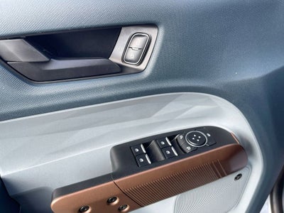 2023 Ford Maverick XL