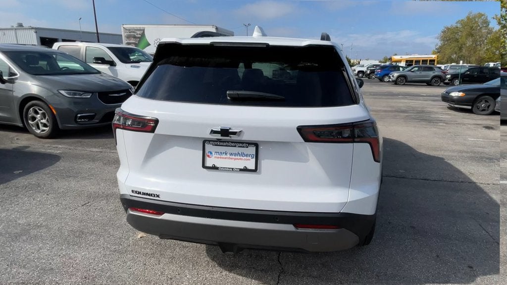 2027 Chevrolet Equinox LT