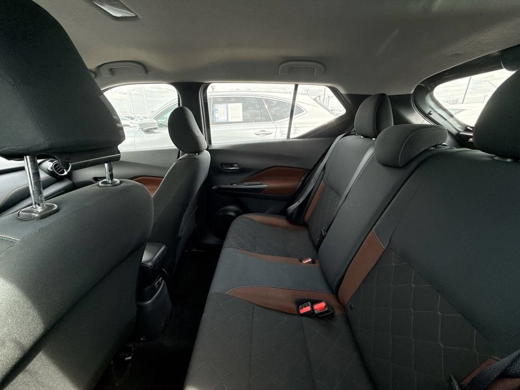 2020 Nissan Kicks SR