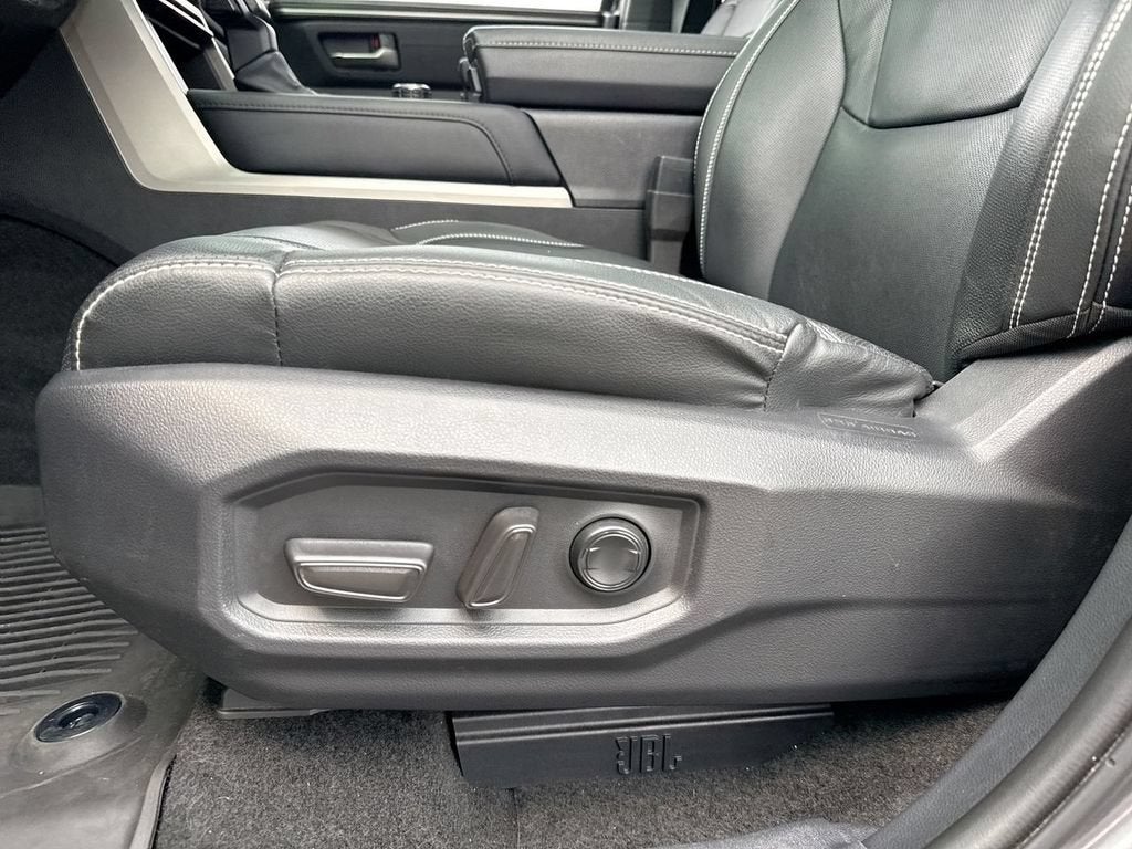 2026 Toyota Tundra Limited CrewMax 5.5' Bed