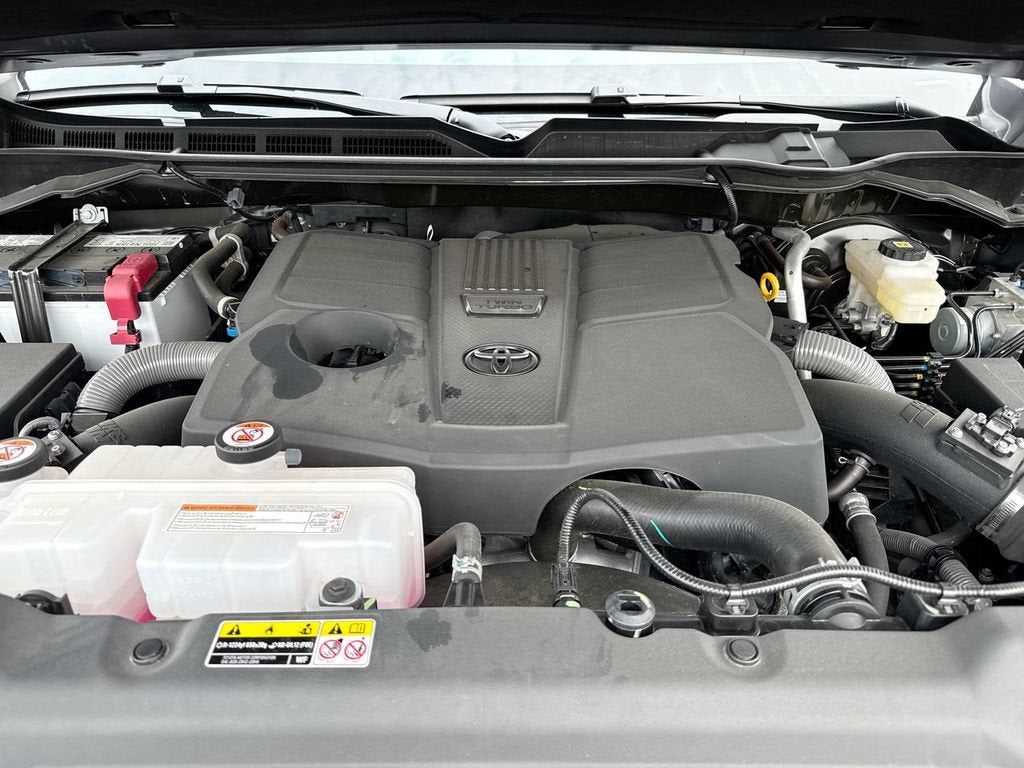 2026 Toyota Tundra Limited CrewMax 5.5' Bed