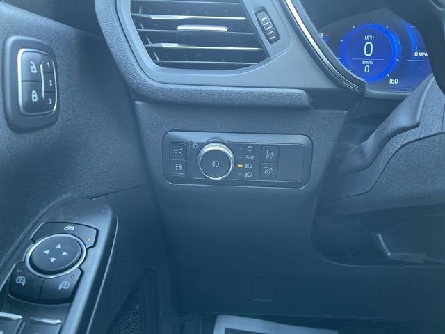 2022 Ford Escape Titanium Hybrid