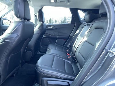 2022 Ford Escape Titanium Hybrid