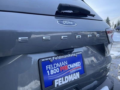 2022 Ford Escape Titanium Hybrid