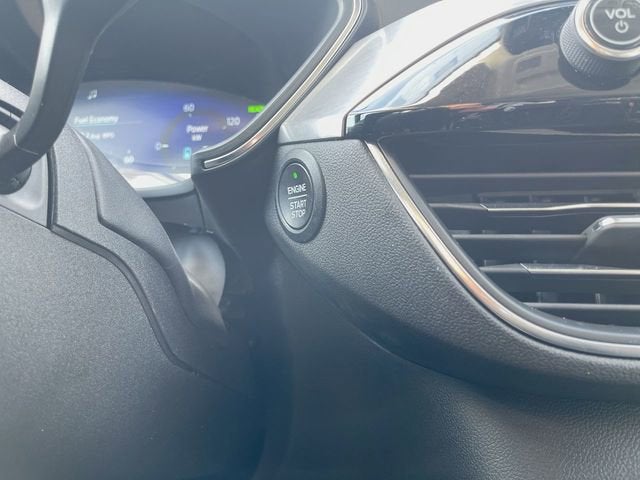 2022 Ford Escape Titanium Hybrid