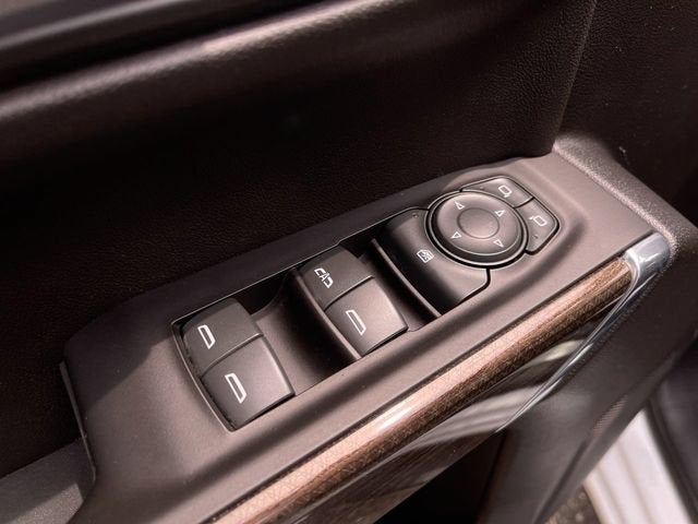 2022 Chevrolet Silverado 1500 LTD LT (2FL)