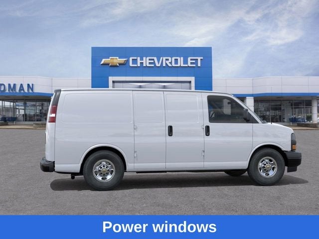 2025 Chevrolet Express Cargo WT