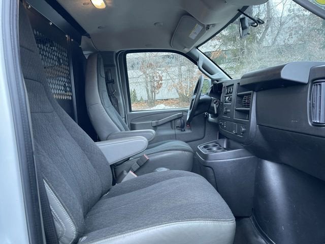 2024 Chevrolet Express Cargo 2500 WT