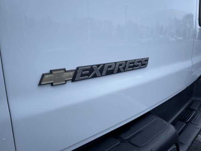 2024 Chevrolet Express Cargo 2500 WT