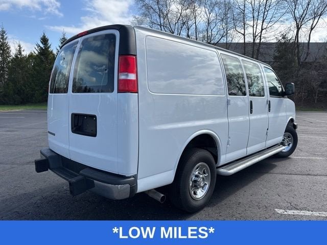 2024 Chevrolet Express Cargo 2500 WT