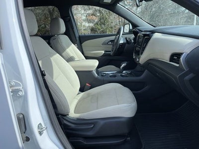 2023 Chevrolet Traverse LS