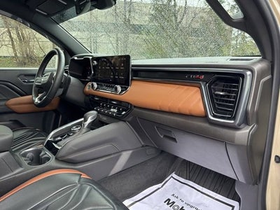 2023 GMC Canyon AT4