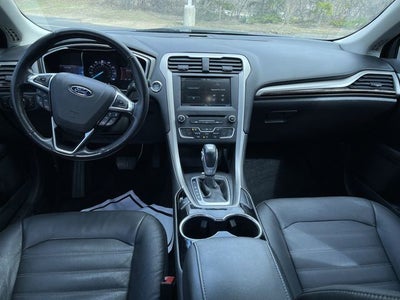 2016 Ford Fusion SE