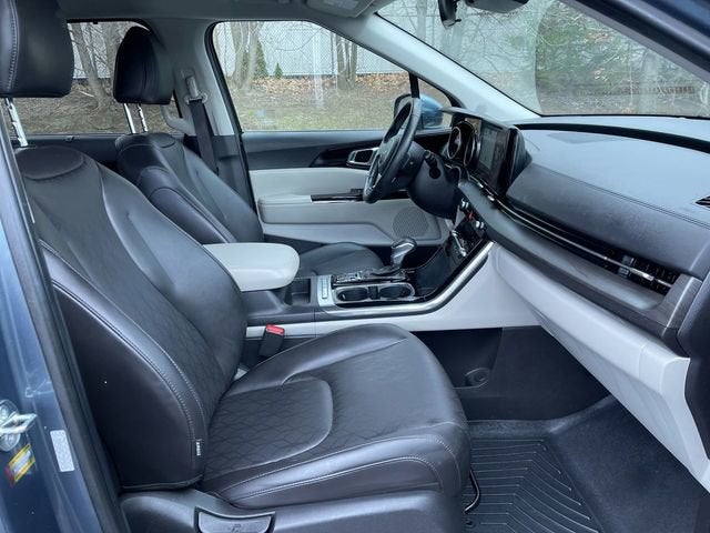 2024 Kia Carnival MPV EX