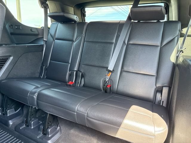 2022 Cadillac Escalade Luxury