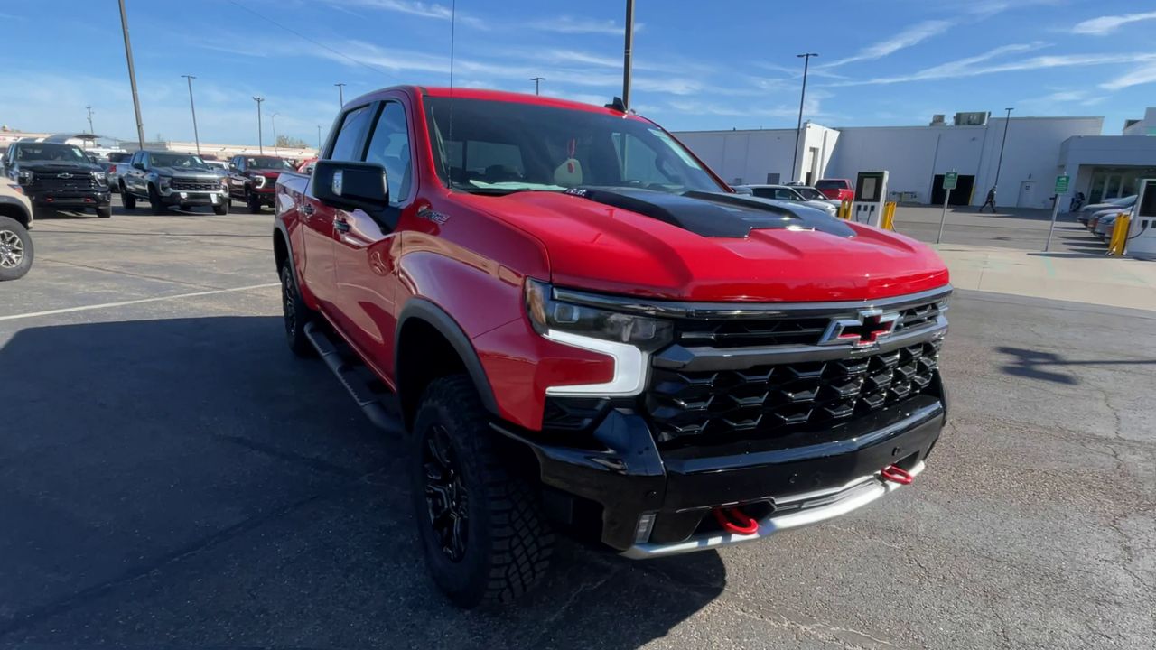 2025 Chevrolet Silverado 1500 ZR2