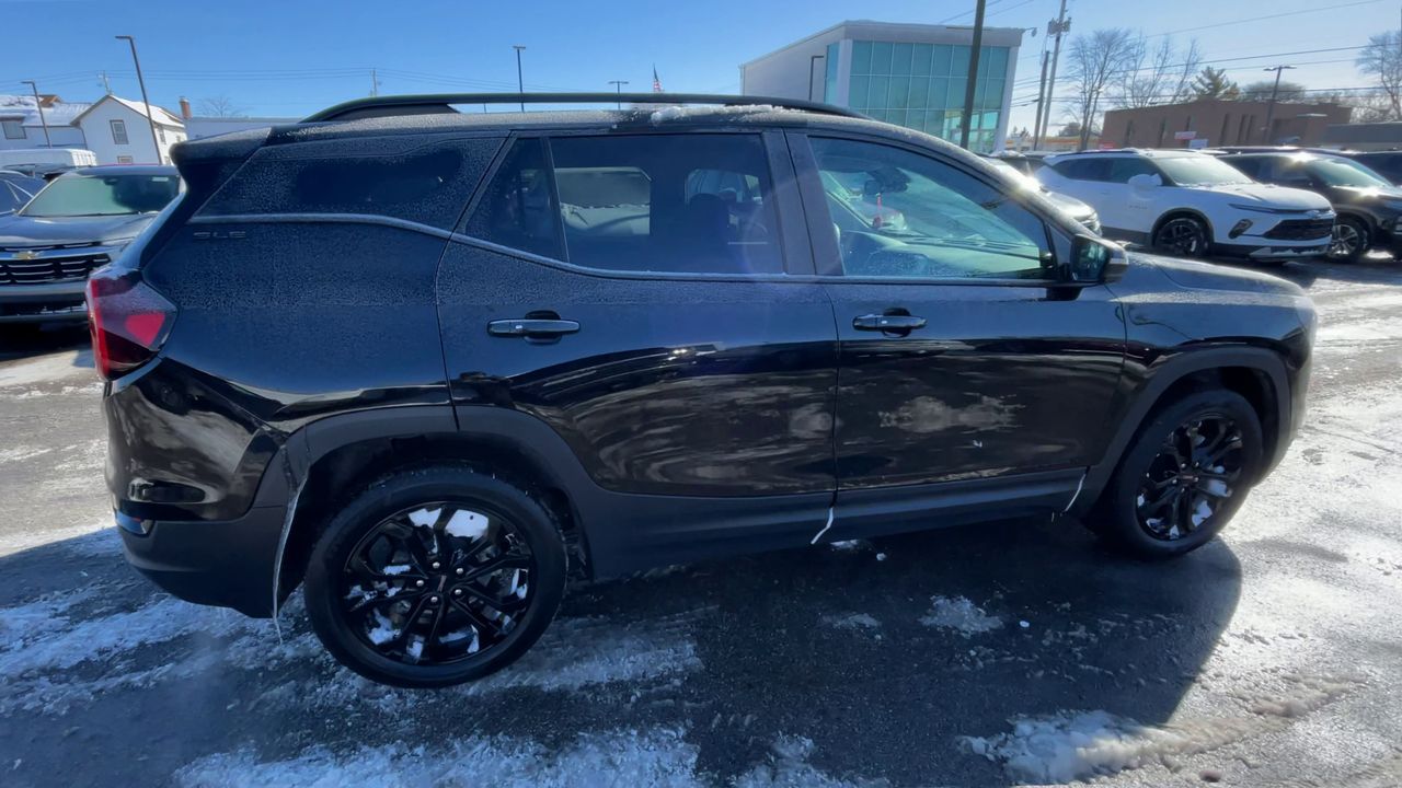 2022 GMC Terrain SLE