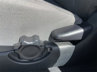 2022 Toyota Tacoma 4WD SR