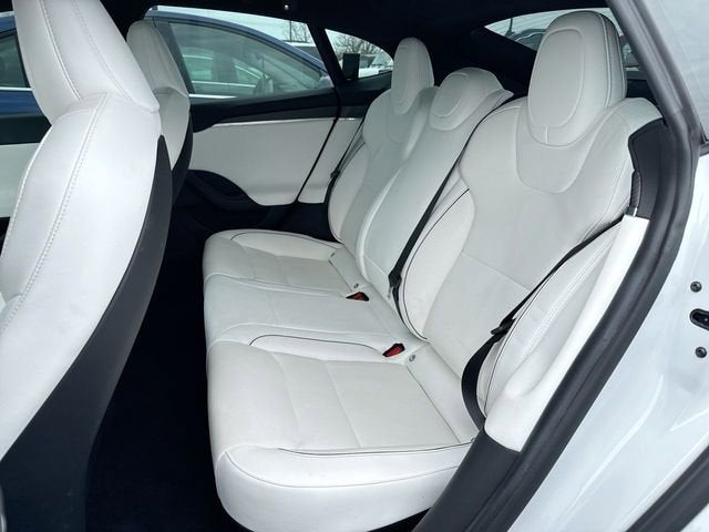 2022 Tesla Model S Plaid