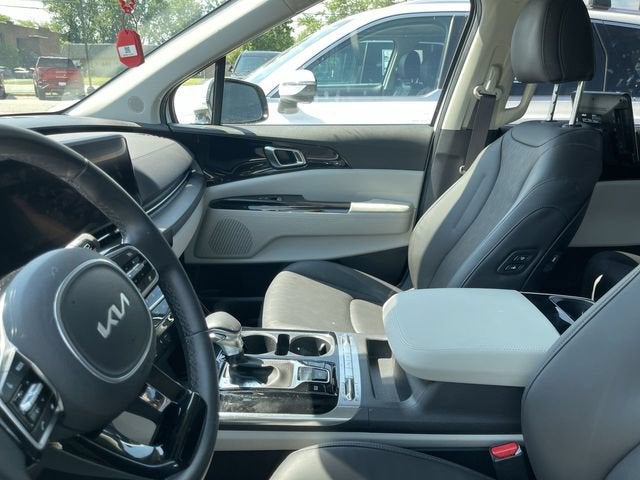 2024 Kia Carnival MPV SX