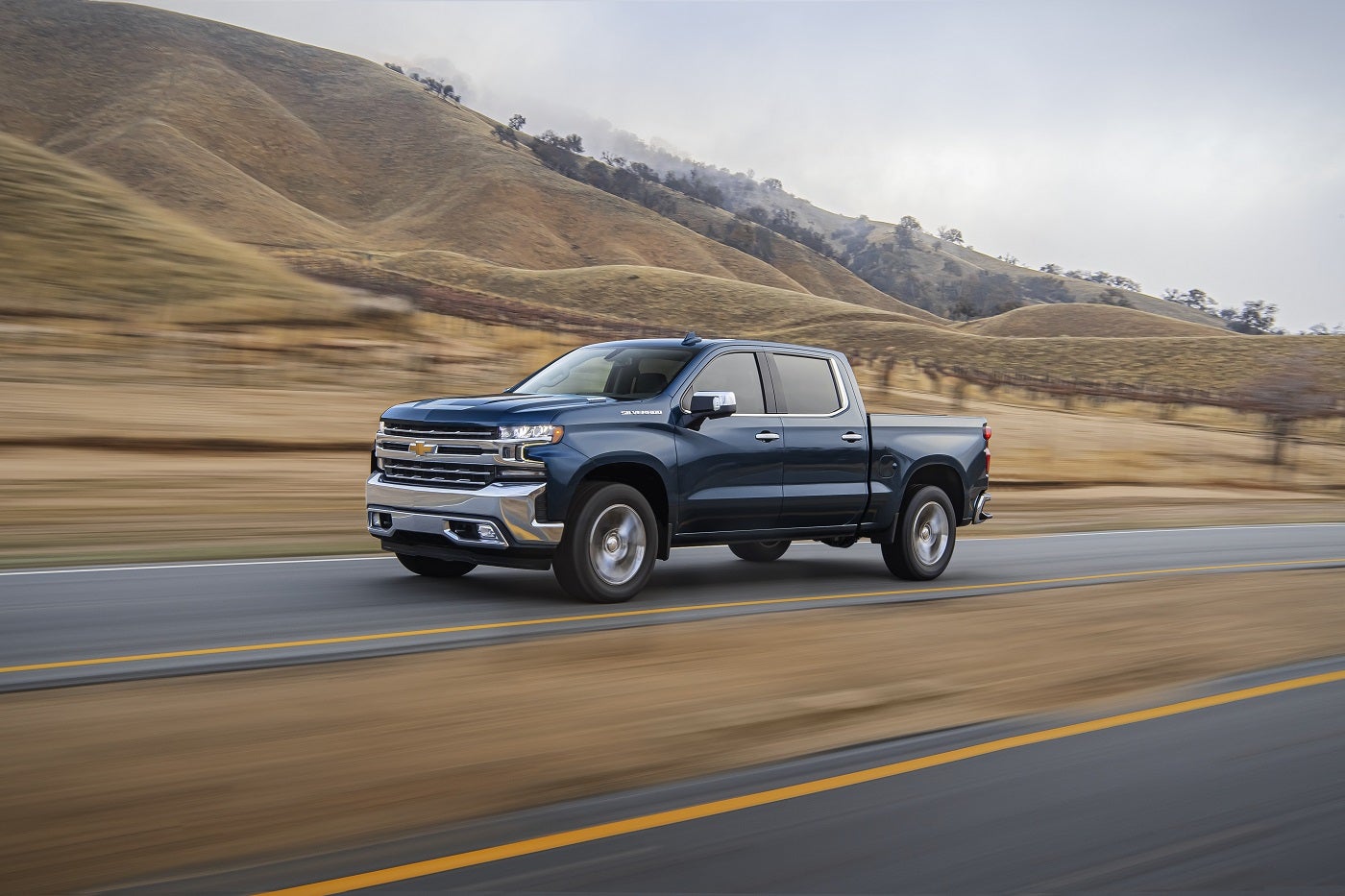 Why the Chevy Silverado 1500 Is Great for Football Tailgating